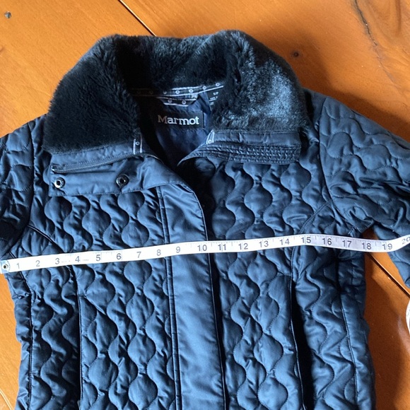 Marmot St Moritz Quilted Jacket - Picture 9 of 11